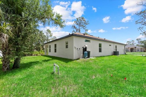 House in North Port, Florida 4 bedrooms, 184.88 sq.m. № 1725307 - photo 25