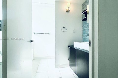 Townhouse in Fort Lauderdale, Florida 3 bedrooms, 177.81 sq.m. № 2074883 - photo 28