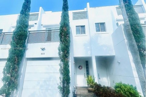 Townhouse in Fort Lauderdale, Florida 3 bedrooms, 177.81 sq.m. № 2074883
