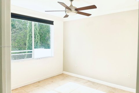 Townhouse in Fort Lauderdale, Florida 3 bedrooms, 177.81 sq.m. № 2074883 - photo 21