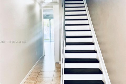 Townhouse in Fort Lauderdale, Florida 3 bedrooms, 177.81 sq.m. № 2074883 - photo 13