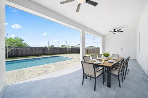 Купить виллу или дом в Кейп-Корал, Флорида 4 спальни, 170.2м2, № 2033373 - фото 28