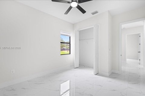 Casa en venta en Cape Coral, Florida, 4 dormitorios, 170.2 m2 № 2033373 - foto 30