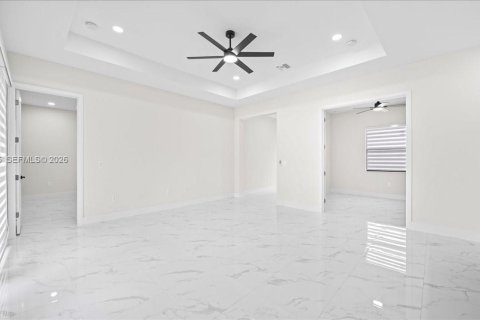 Casa en venta en Cape Coral, Florida, 4 dormitorios, 170.2 m2 № 2033373 - foto 15