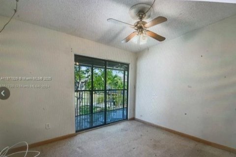 Appartement à louer à Hialeah Gardens, Floride: 2 chambres № 1922429 - photo 2