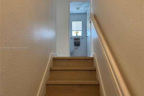 Снять в аренду таунхаус в Майами-Гарденс, Флорида 3 спальни, 131.92м2, № 2003812 - фото 14