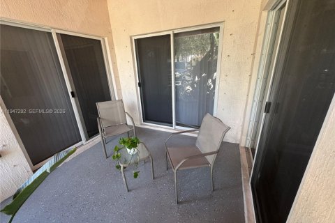 Снять в аренду таунхаус в Майами-Гарденс, Флорида 3 спальни, 131.92м2, № 2003812 - фото 26