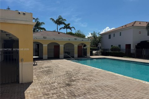 Снять в аренду таунхаус в Майами-Гарденс, Флорида 3 спальни, 131.92м2, № 2003812 - фото 30