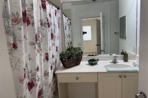 Снять в аренду таунхаус в Майами-Гарденс, Флорида 3 спальни, 131.92м2, № 2003812 - фото 20