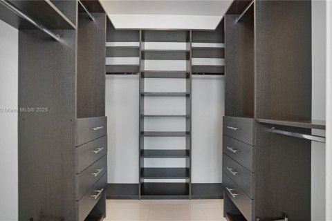 Copropriété à louer à Miami, Floride: 2 chambres, 144.65 m2 № 1955466 - photo 24