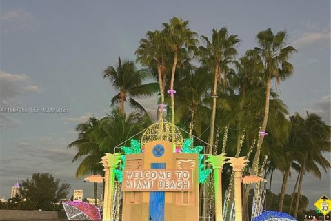 Condominio en alquiler en Miami Beach, Florida, 1 dormitorio, 42.92 m2 № 2030124 - foto 15