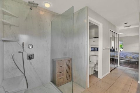 Casa en venta en Brandon, Florida, 4 dormitorios, 200.67 m2 № 2157240 - foto 28