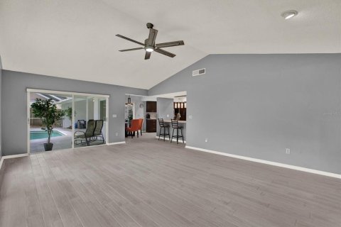 Casa en venta en Brandon, Florida, 4 dormitorios, 200.67 m2 № 2157240 - foto 19