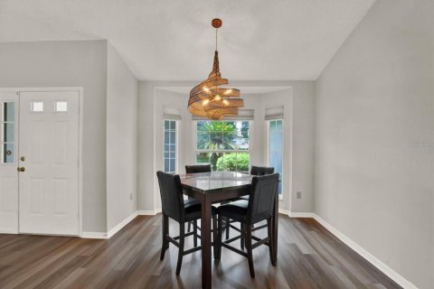 Casa en venta en Brandon, Florida, 4 dormitorios, 200.67 m2 № 2157240 - foto 9