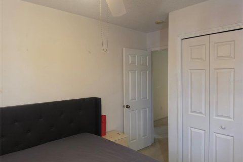 House in Orlando, Florida 4 bedrooms, 166.85 sq.m. № 2259477 - photo 21