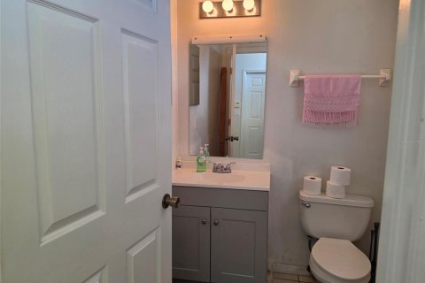 House in Orlando, Florida 4 bedrooms, 166.85 sq.m. № 2259477 - photo 18