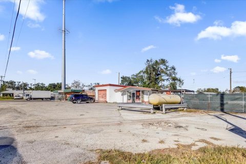 Propiedad comercial en venta en Plant City, Florida, 90.95 m2 № 1716535 - foto 16