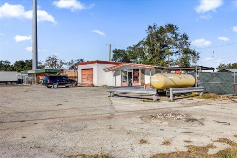 Propiedad comercial en venta en Plant City, Florida, 90.95 m2 № 1716535 - foto 13