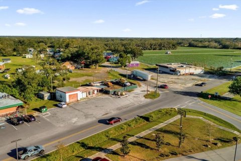 Propiedad comercial en venta en Plant City, Florida, 90.95 m2 № 1716535 - foto 8