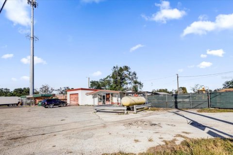 Propiedad comercial en venta en Plant City, Florida, 90.95 m2 № 1716535 - foto 15
