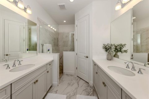 House in Venice, Florida 2 bedrooms, 141.58 sq.m. № 1629969 - photo 17