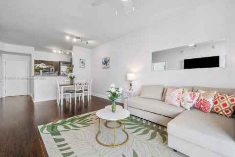 Condo in West Palm Beach, Florida, 1 bedroom  № 1682058 - photo 21