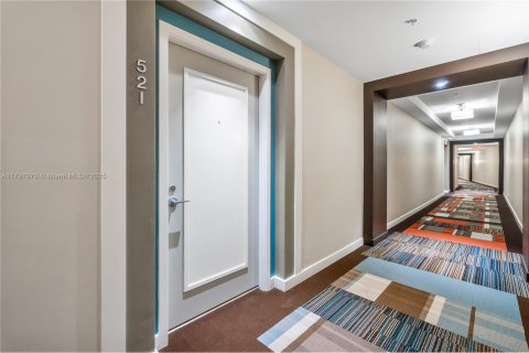 Condo in West Palm Beach, Florida, 1 bedroom  № 1682058 - photo 17