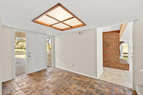 Casa en venta en Eustis, Florida, 6 dormitorios, 471.11 m2 № 2130036 - foto 16