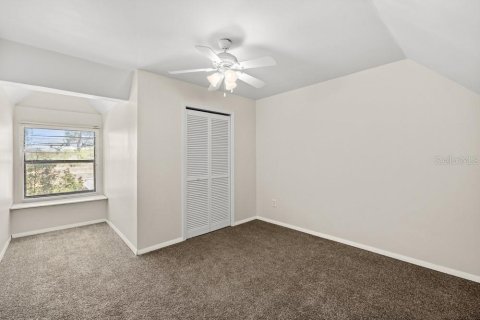 Casa en venta en Eustis, Florida, 6 dormitorios, 471.11 m2 № 2130036 - foto 29