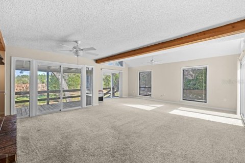 Casa en venta en Eustis, Florida, 6 dormitorios, 471.11 m2 № 2130036 - foto 10