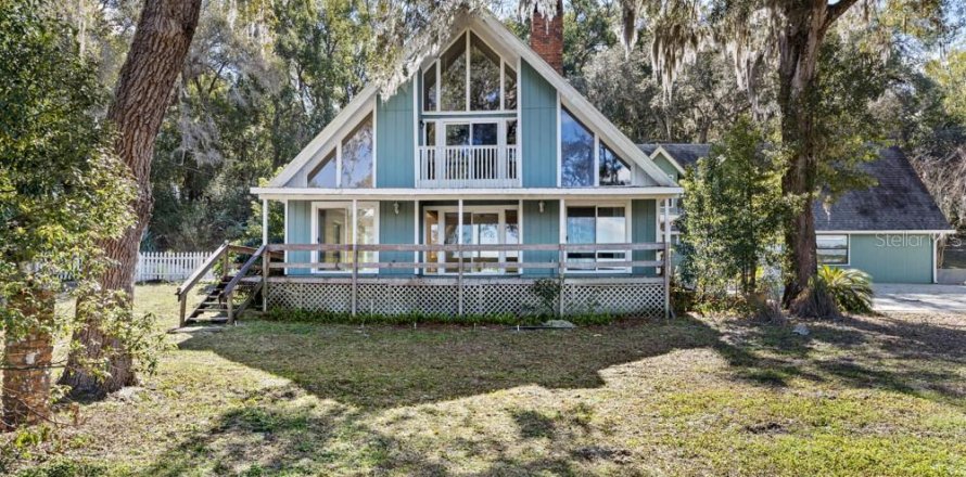 Casa en Eustis, Florida 6 dormitorios, 471.11 m2 № 2130036