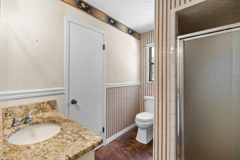 Casa en venta en Eustis, Florida, 6 dormitorios, 471.11 m2 № 2130036 - foto 15