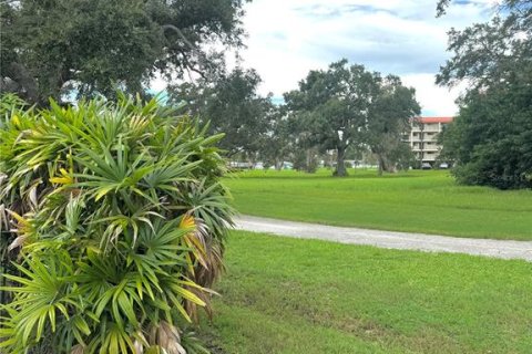 Villa ou maison à vendre à Seminole, Floride: 2 chambres, 147.44 m2 № 2351835 - photo 23
