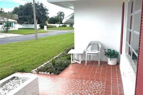 Villa ou maison à vendre à Seminole, Floride: 2 chambres, 147.44 m2 № 2351835 - photo 24