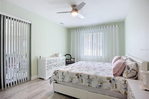 House in North Port, Florida 4 bedrooms, 204.38 sq.m. № 1750779 - photo 27