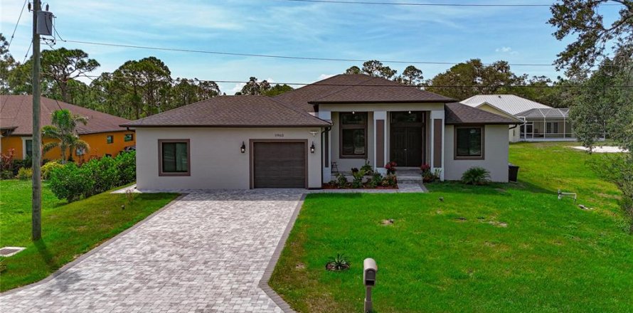House in North Port, Florida 4 bedrooms, 204.38 sq.m. № 1750779