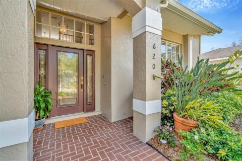 House in Tampa, Florida 4 bedrooms, 195.19 sq.m. № 1514356 - photo 4