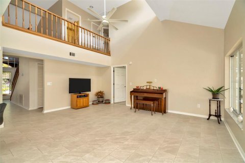 House in Tampa, Florida 4 bedrooms, 195.19 sq.m. № 1514356 - photo 21