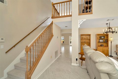 House in Tampa, Florida 4 bedrooms, 195.19 sq.m. № 1514356 - photo 5