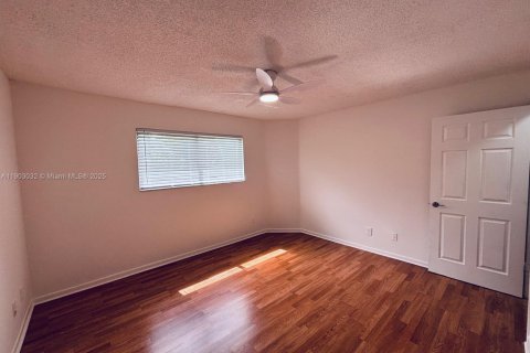 Condominio en alquiler en Oakland Park, Florida, 2 dormitorios, 94.76 m2 № 1954524 - foto 11
