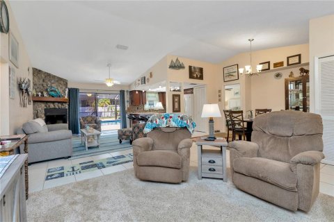 Villa ou maison à vendre à Saint Petersburg, Floride: 3 chambres, 139.54 m2 № 1827249 - photo 6