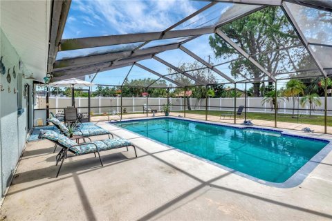 Villa ou maison à vendre à Saint Petersburg, Floride: 3 chambres, 139.54 m2 № 1827249 - photo 2