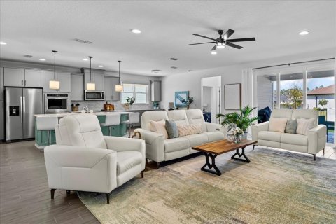 Casa en venta en Palm Coast, Florida, 4 dormitorios, 235.88 m2 № 1579155 - foto 8