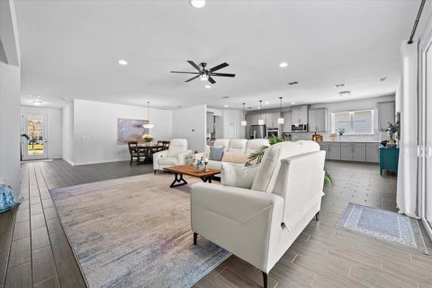 Casa en venta en Palm Coast, Florida, 4 dormitorios, 235.88 m2 № 1579155 - foto 18