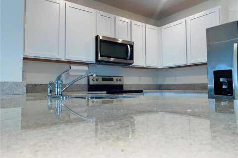 House in Wimauma, Florida 3 bedrooms, 140.84 sq.m. № 2207629 - photo 4