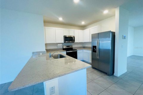 House in Wimauma, Florida 3 bedrooms, 140.84 sq.m. № 2207629 - photo 6