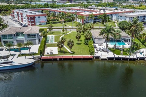 Condo à Hallandale Beach, Floride, 2 chambres  № 2042056
