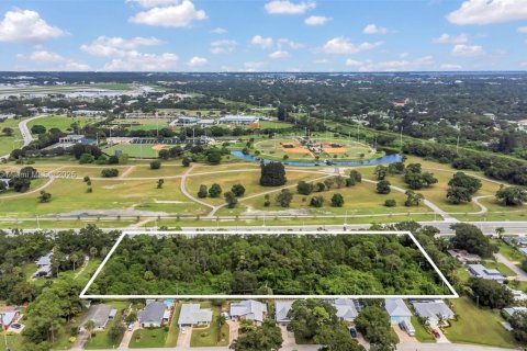 Terreno en Vero Beach, Florida № 2019734