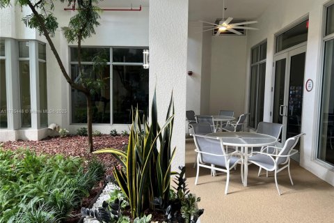 Condominio en venta en Hollywood, Florida, 2 dormitorios, 96.25 m2 № 1958790 - foto 21