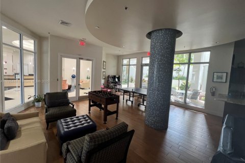 Condominio en venta en Hollywood, Florida, 2 dormitorios, 96.25 m2 № 1958790 - foto 18